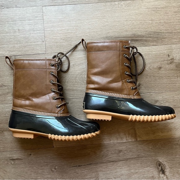 The Original Sporto Duck Boot - Picture 2 of 8